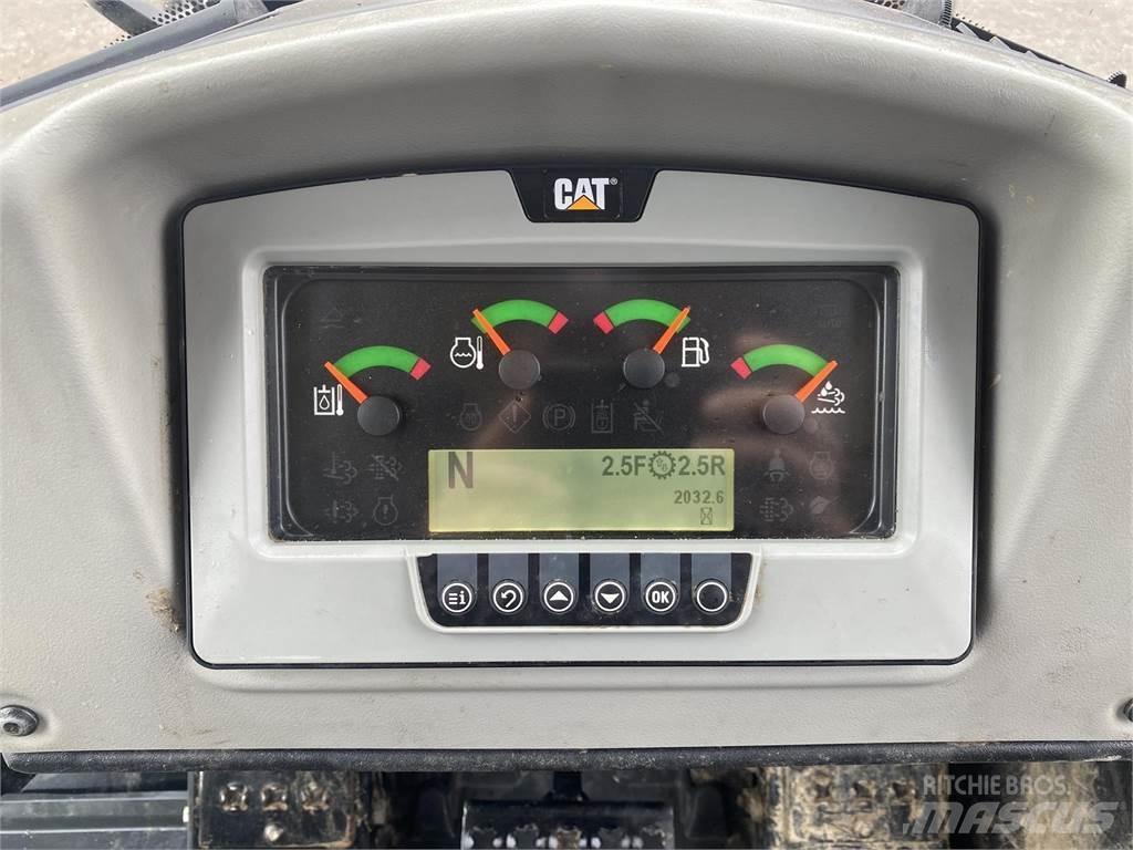 CAT 963K Nakladalci goseničarji