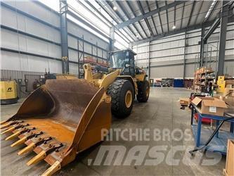 CAT 972M Kolesni nakladalci
