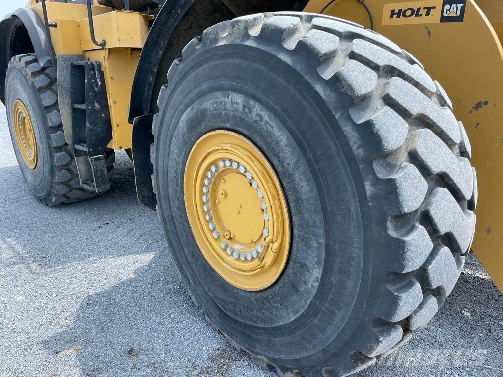 CAT 980M Kolesni nakladalci