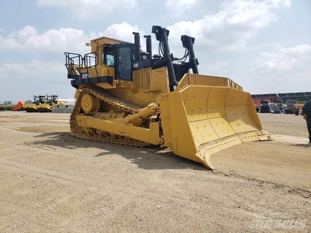 CAT D10T Buldožerji goseničarji