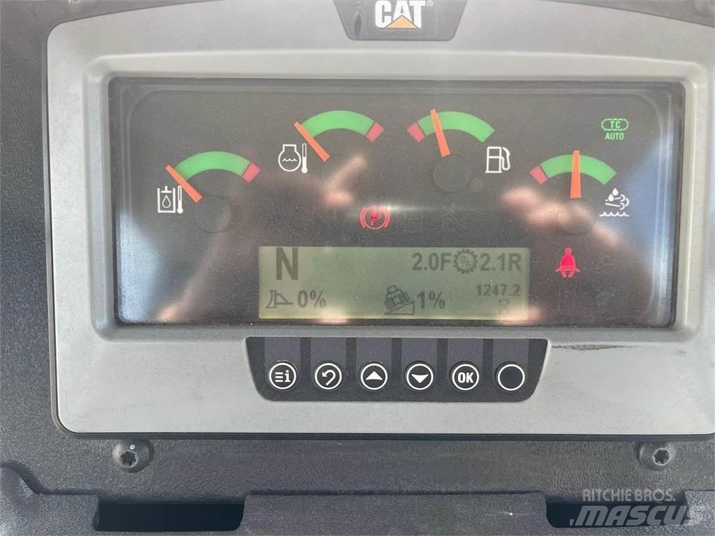 CAT D3K2 LGP Buldožerji goseničarji
