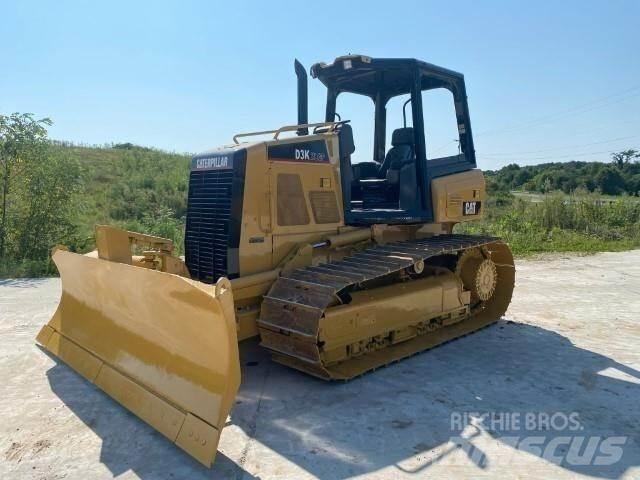 CAT D3K2 LGP Buldožerji goseničarji