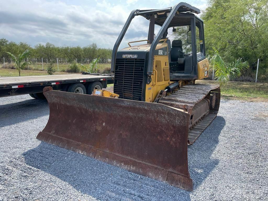 CAT D5K2 LGP Buldožerji goseničarji