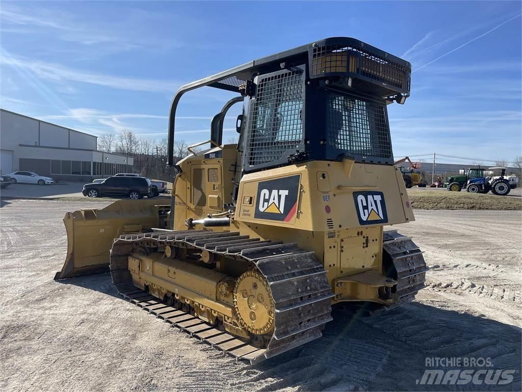 CAT D6K2 LGP Buldožerji goseničarji