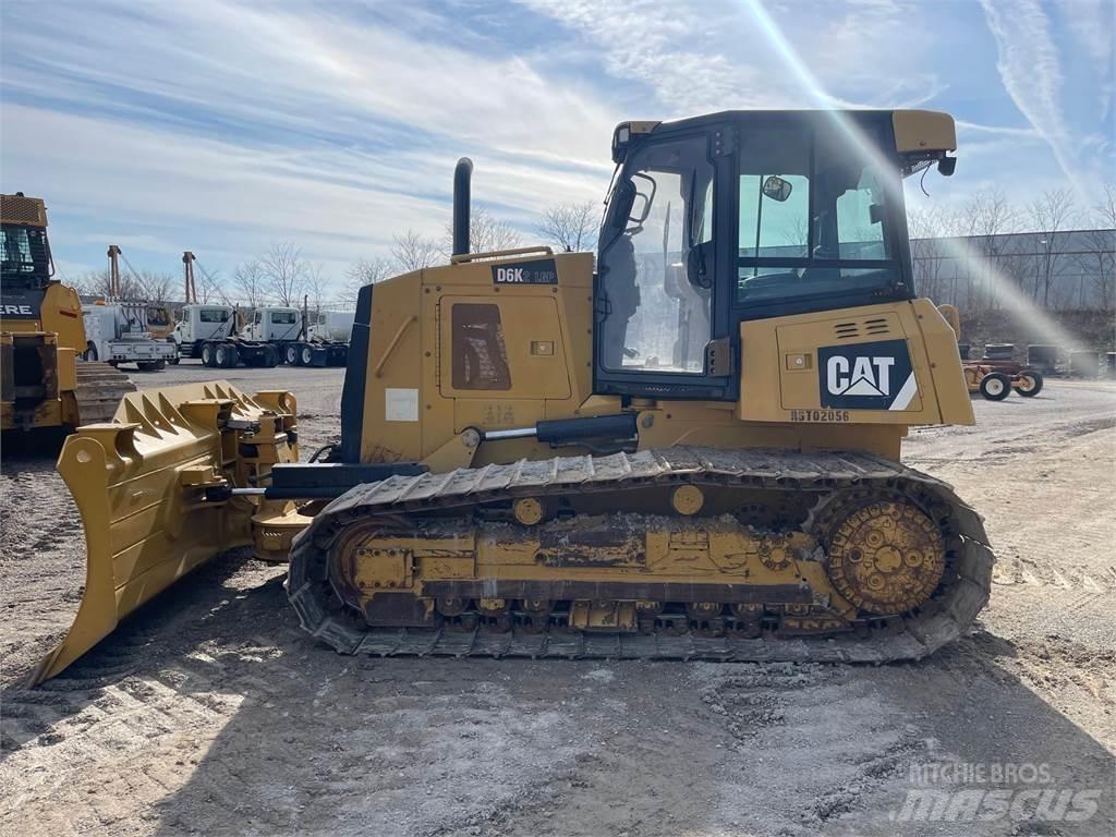 CAT D6K2 LGP Buldožerji goseničarji
