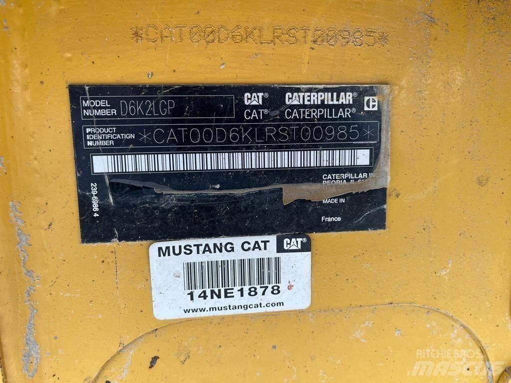 CAT D6K2 LGP Buldožerji goseničarji