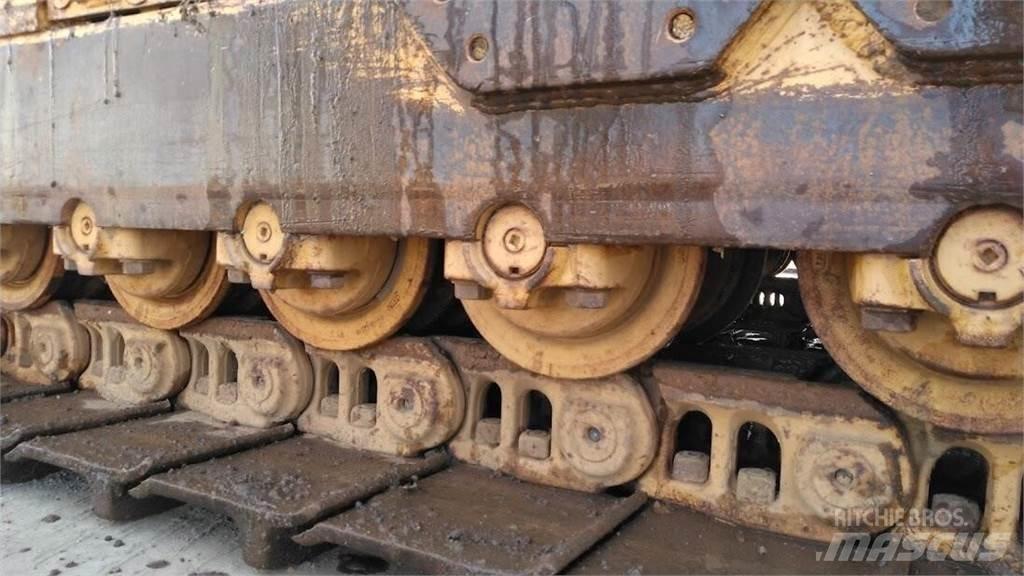 CAT D9H Buldožerji goseničarji