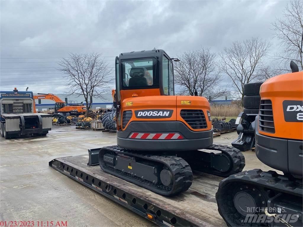 Develon DX62R-3 Bagri goseničarji