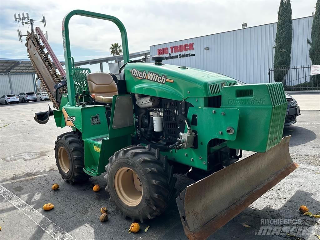 Ditch Witch RT45 Freze za kopanje jarkov Trenčerji