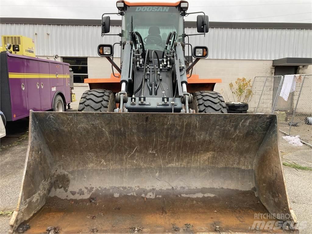 Doosan DL200TC-5 Kolesni nakladalci