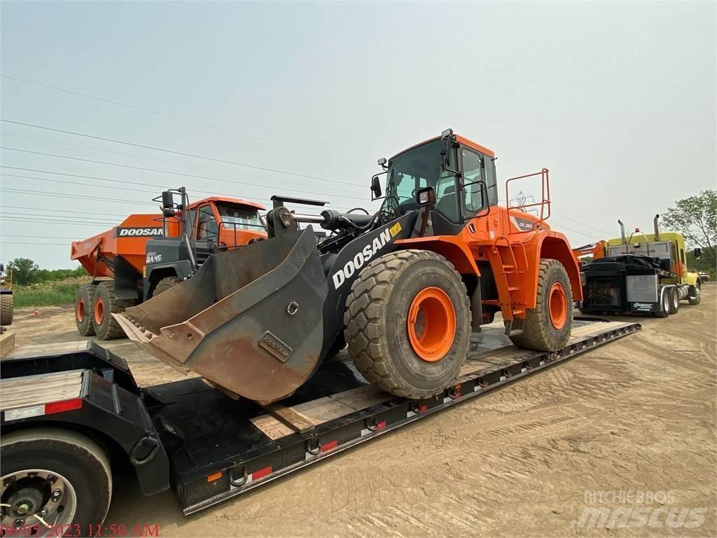 Doosan DL300-5 Kolesni nakladalci