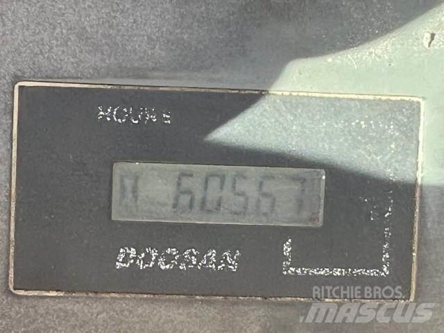 Doosan DX225 LC Bagri goseničarji