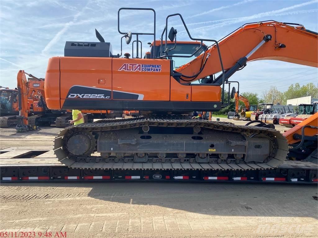 Doosan DX225 LC-5 Bagri goseničarji