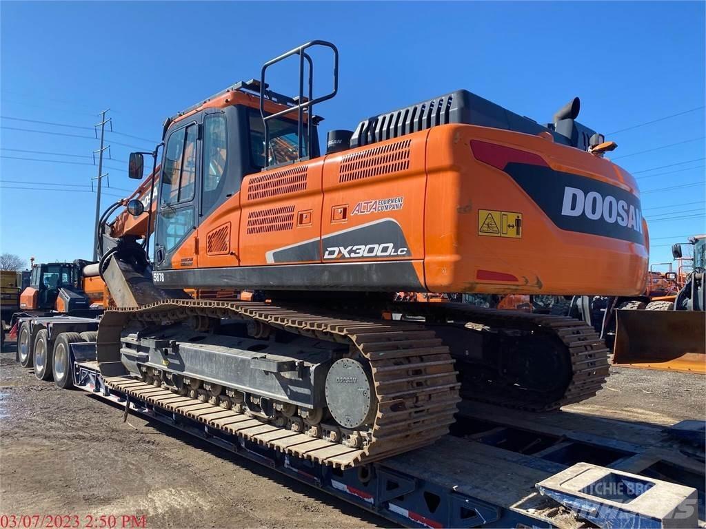Doosan DX300 LC-5 Bagri za prekladanje primarnih/sekundarnih surovin