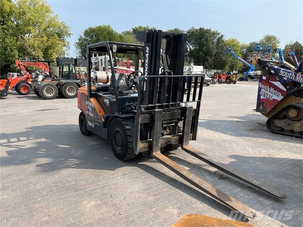 Doosan G45S-7 Viličarji - drugo