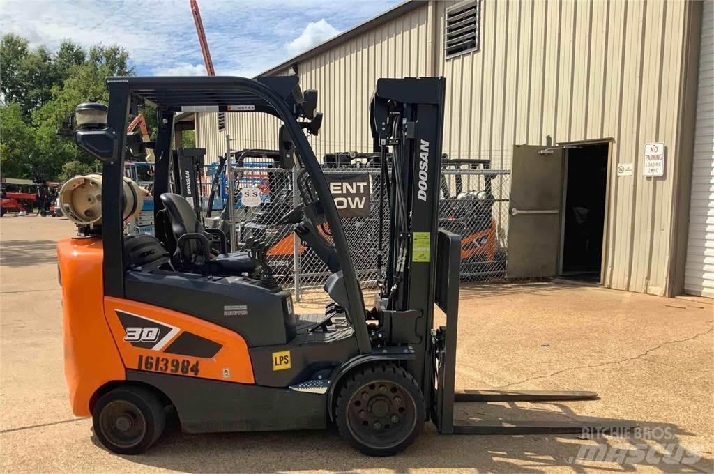 Doosan GC30S-9 Viličarji - drugo