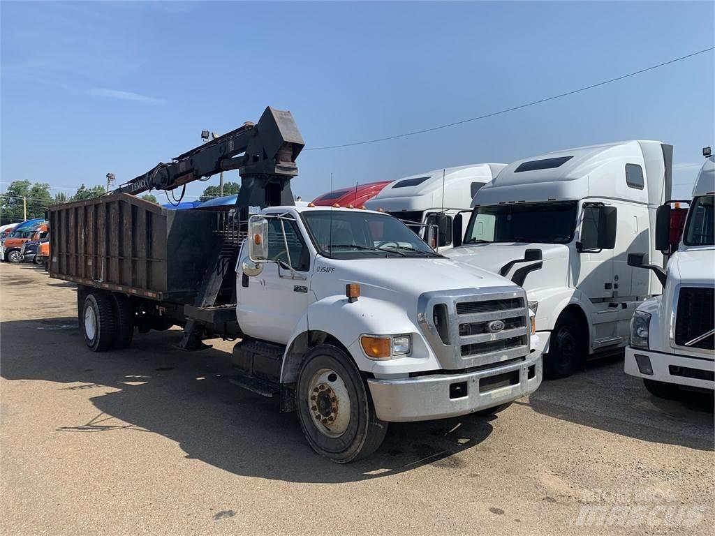 Ford F750 Tovornjaki z žerjavom