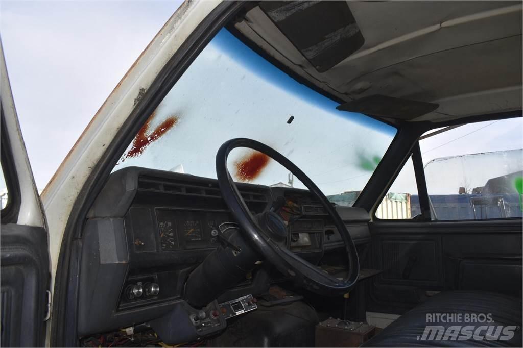 Ford F900 Kiper tovornjaki
