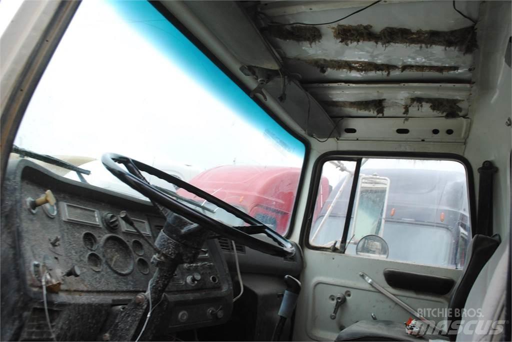 Ford L8000 Avtomešalci za beton