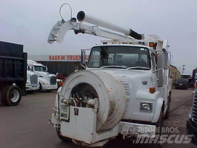 Ford L8000 Tovornjaki cisterne