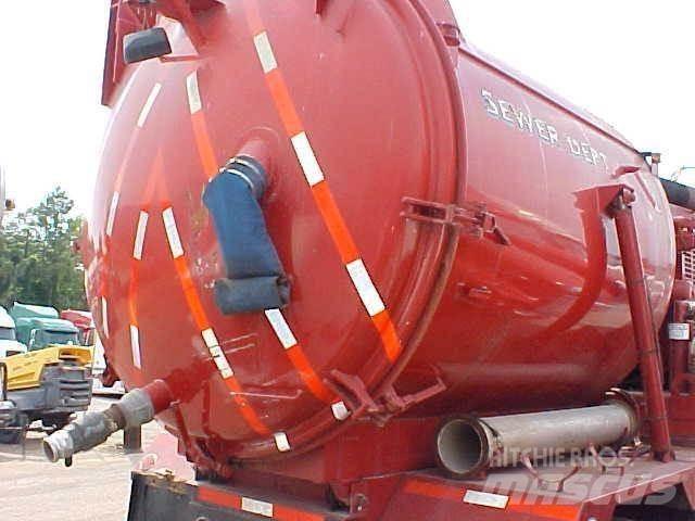 Ford L8000 Tovornjaki cisterne