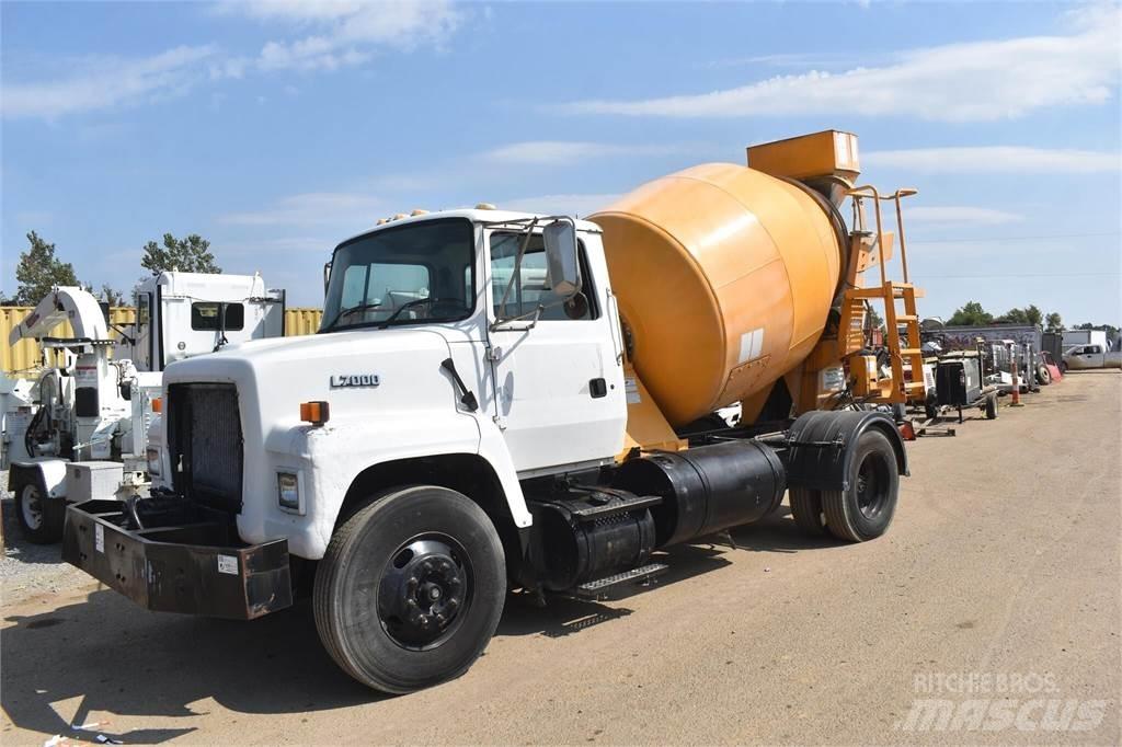 Ford LN7000 Avtomešalci za beton