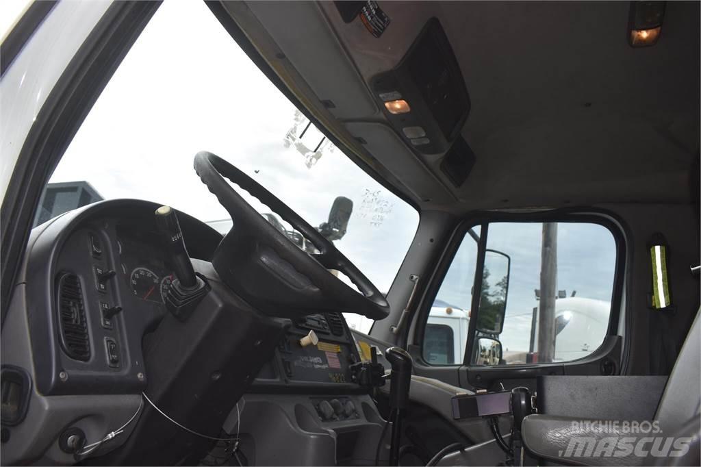 Freightliner 108SD Komunalna vozila
