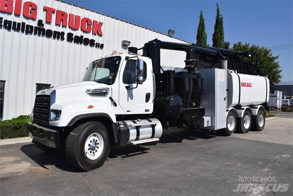 Freightliner 114SD Tovornjaki cisterne