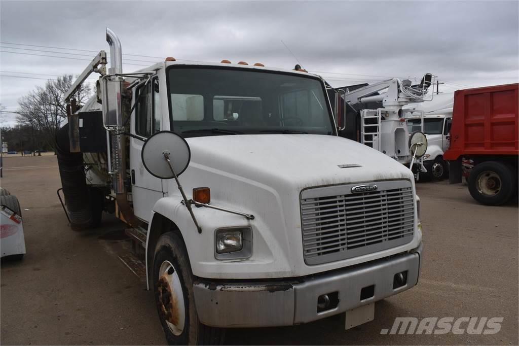 Freightliner FL70 Tovornjaki cisterne