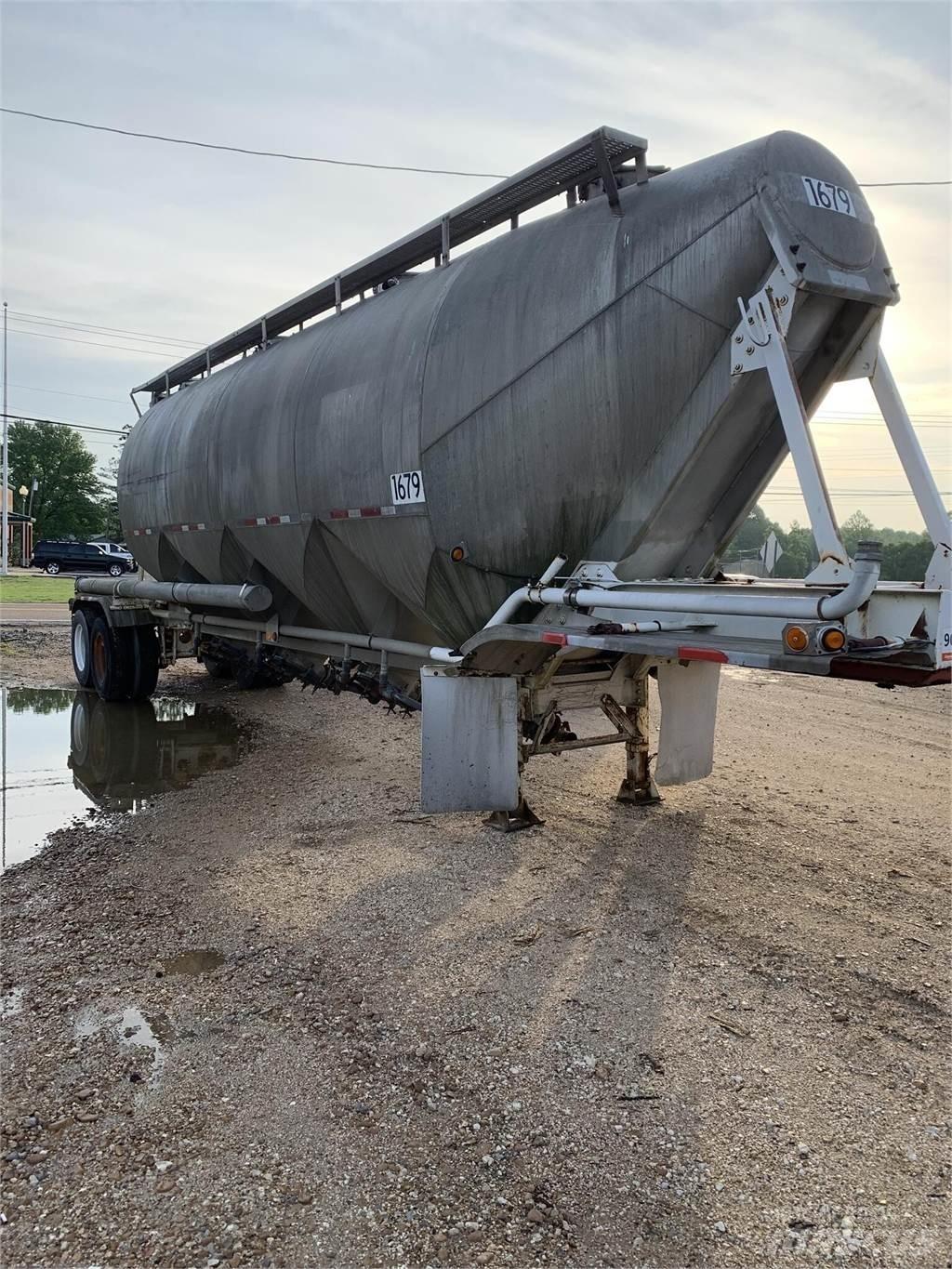 Fruehauf  Prikolice cisterne