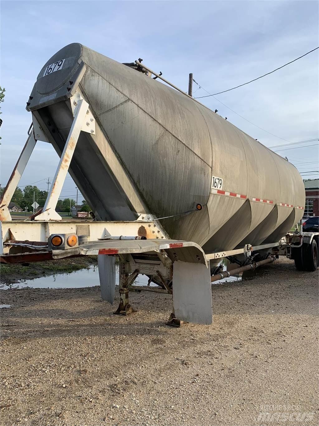 Fruehauf  Prikolice cisterne