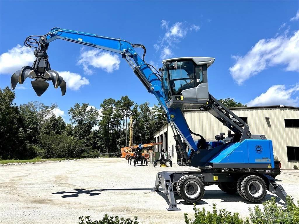 Fuchs MHL320F Bagri za prekladanje primarnih/sekundarnih surovin