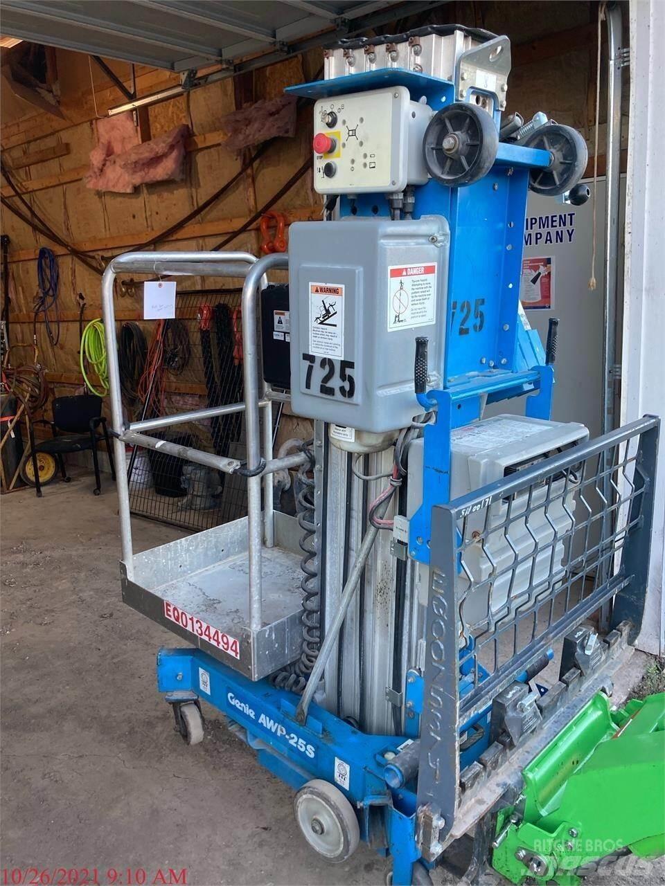Genie AWP25S Vertikalna dvigala