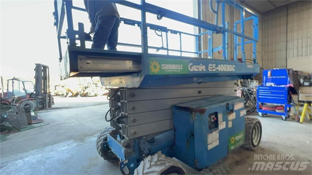Genie GS4069DC Škarjaste dvižne ploščadi