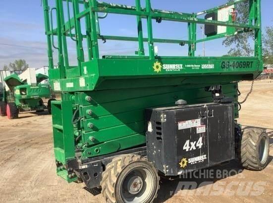 Genie GS4069RT Škarjaste dvižne ploščadi