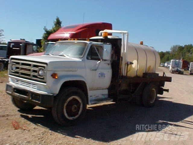 GMC TOPKICK C6500 Tovornjaki cisterne