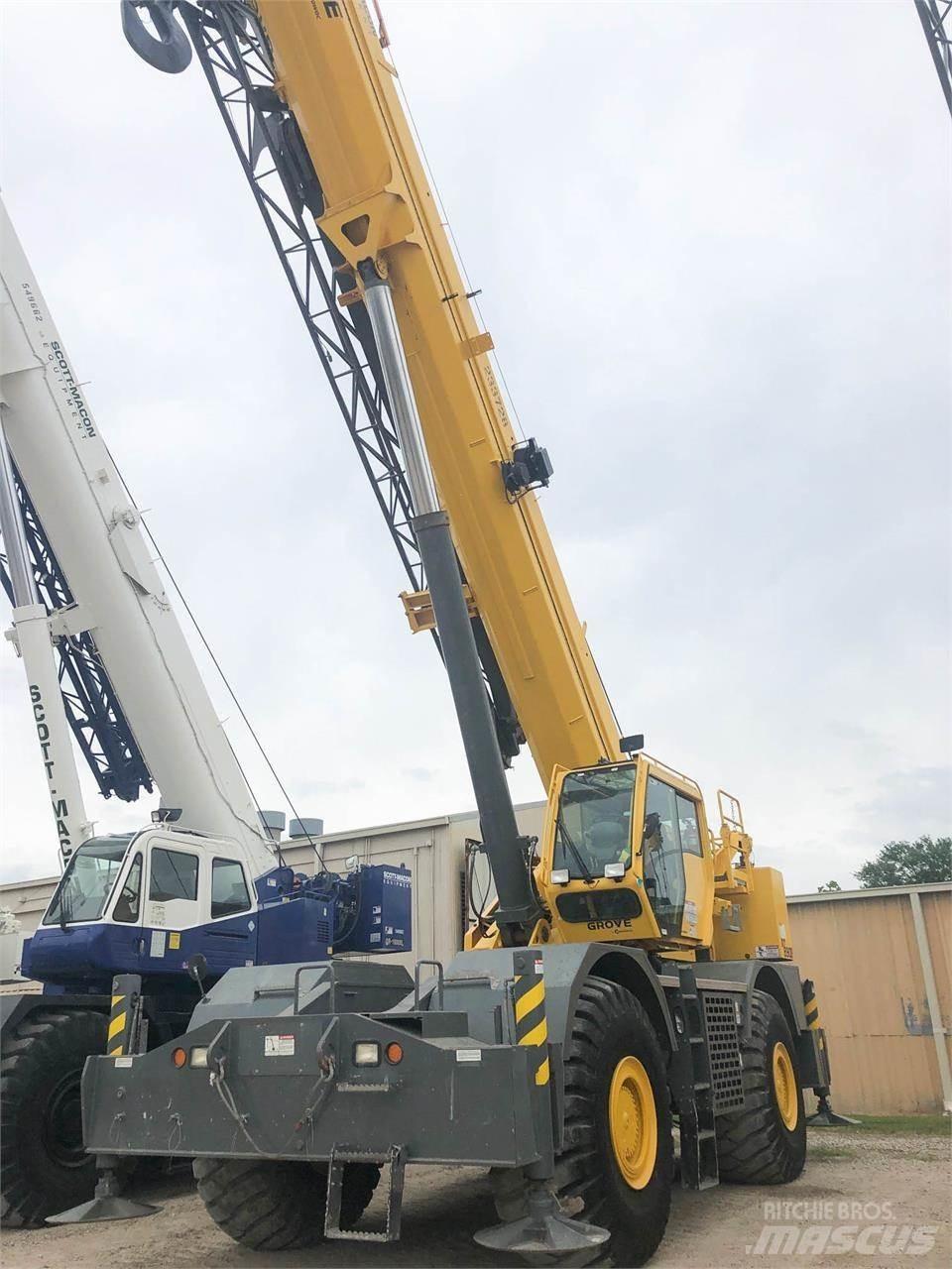 Grove RT890E Avtodvigala