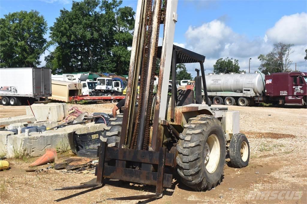 Harlo HF456 Terenski viličar
