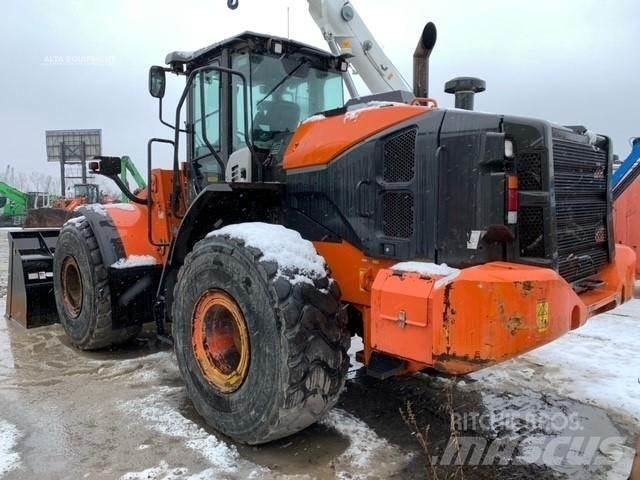 Hitachi ZW250-6 Kolesni nakladalci