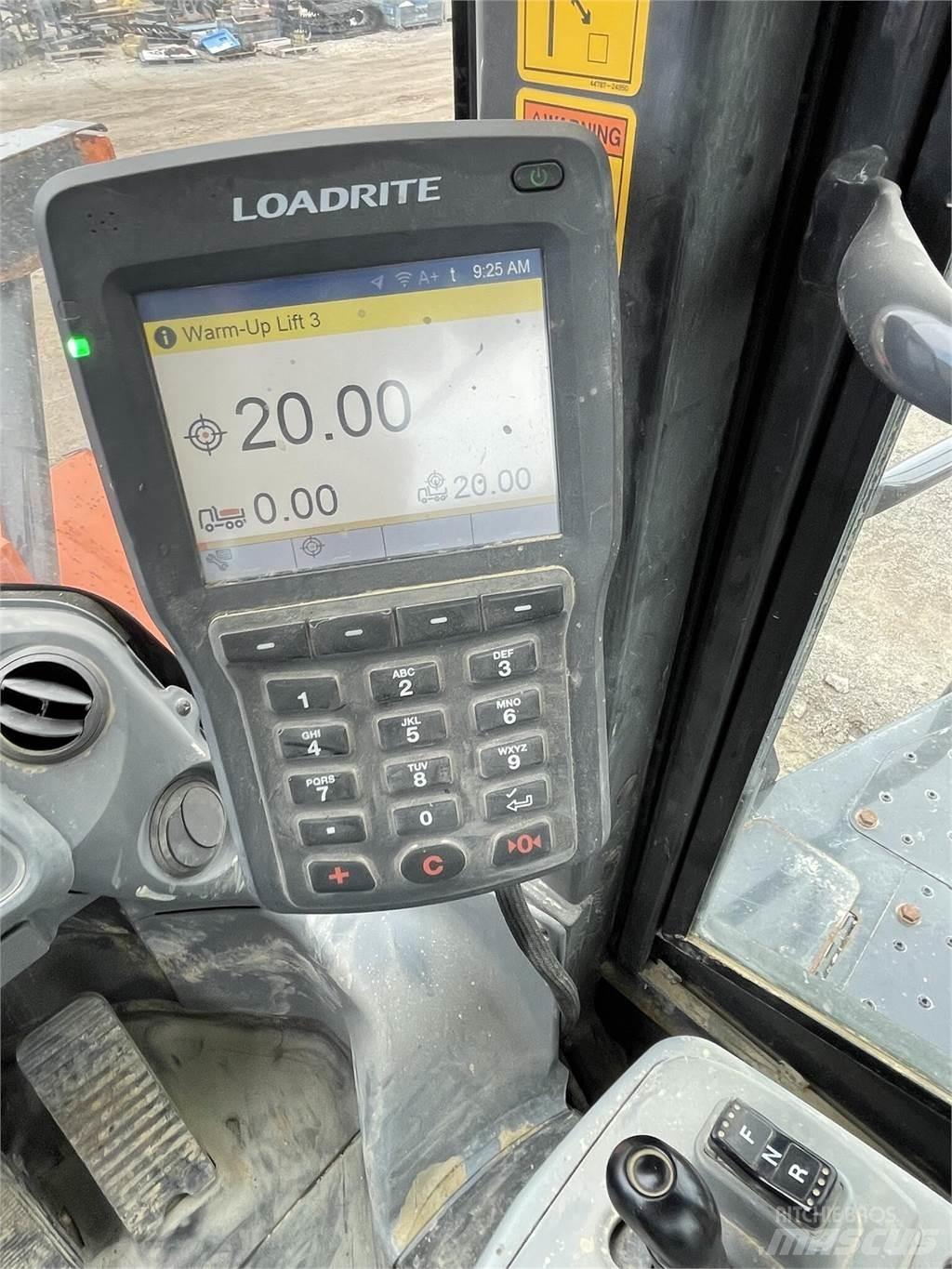 Hitachi ZW370-6 Kolesni nakladalci
