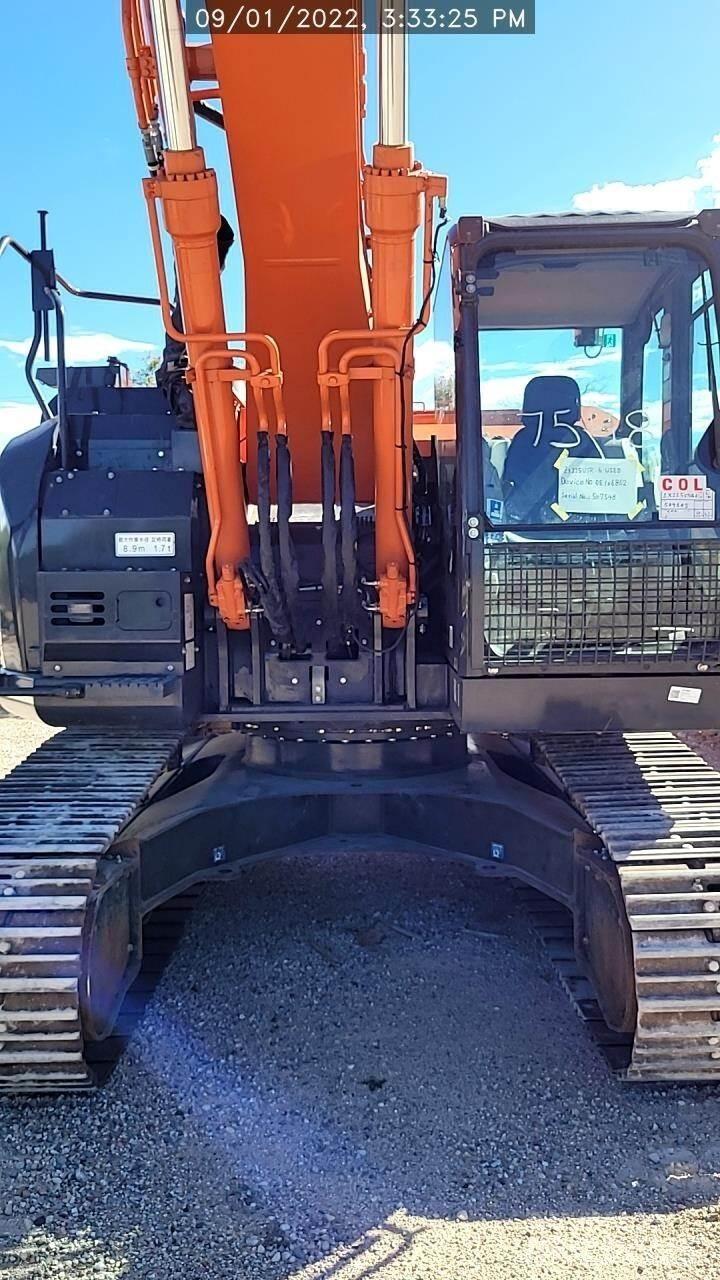 Hitachi ZX225US-6 Bagri goseničarji