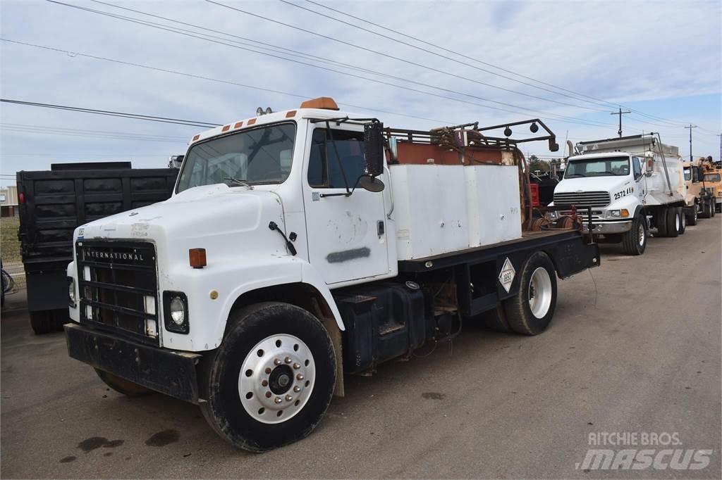 International S2300 Tovornjaki cisterne
