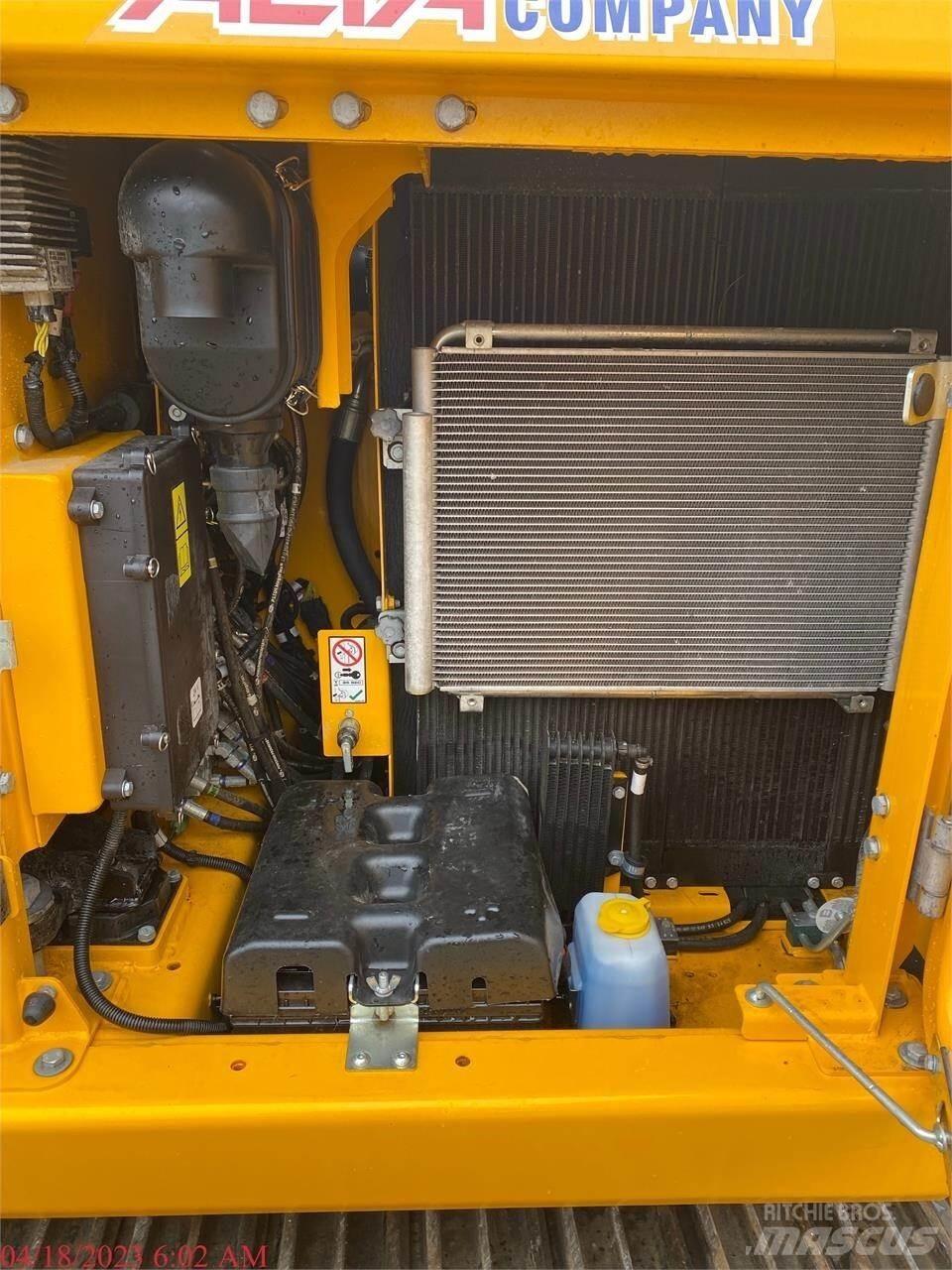JCB 131X LC Bagri goseničarji