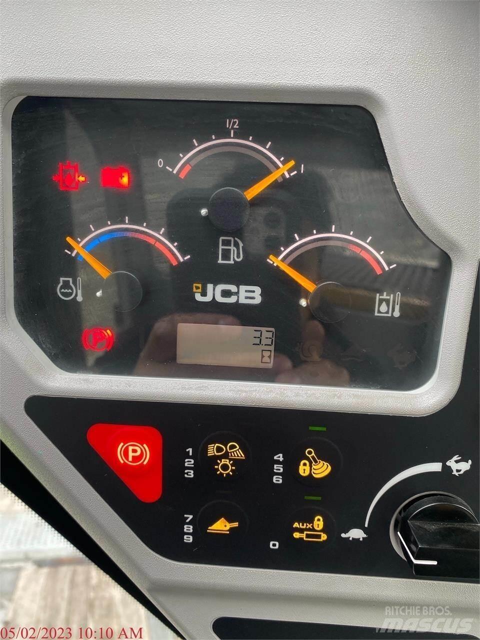 JCB 300 Skid steer mini nakladalci