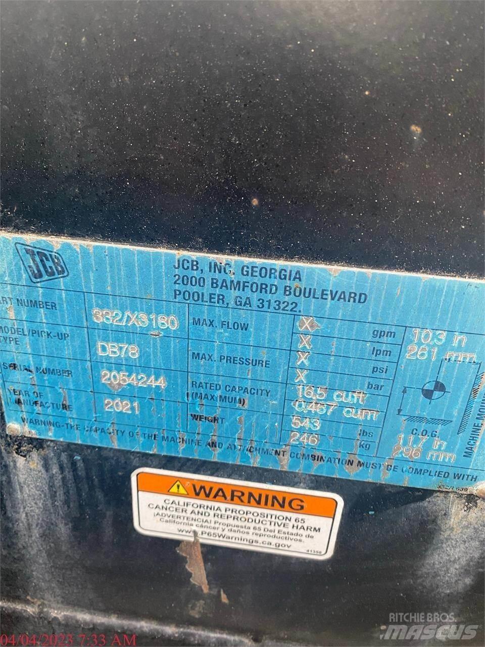 JCB 3TS-8W Skid steer mini nakladalci