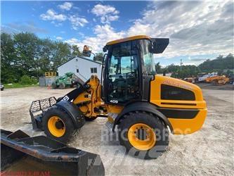JCB 409 Kolesni nakladalci