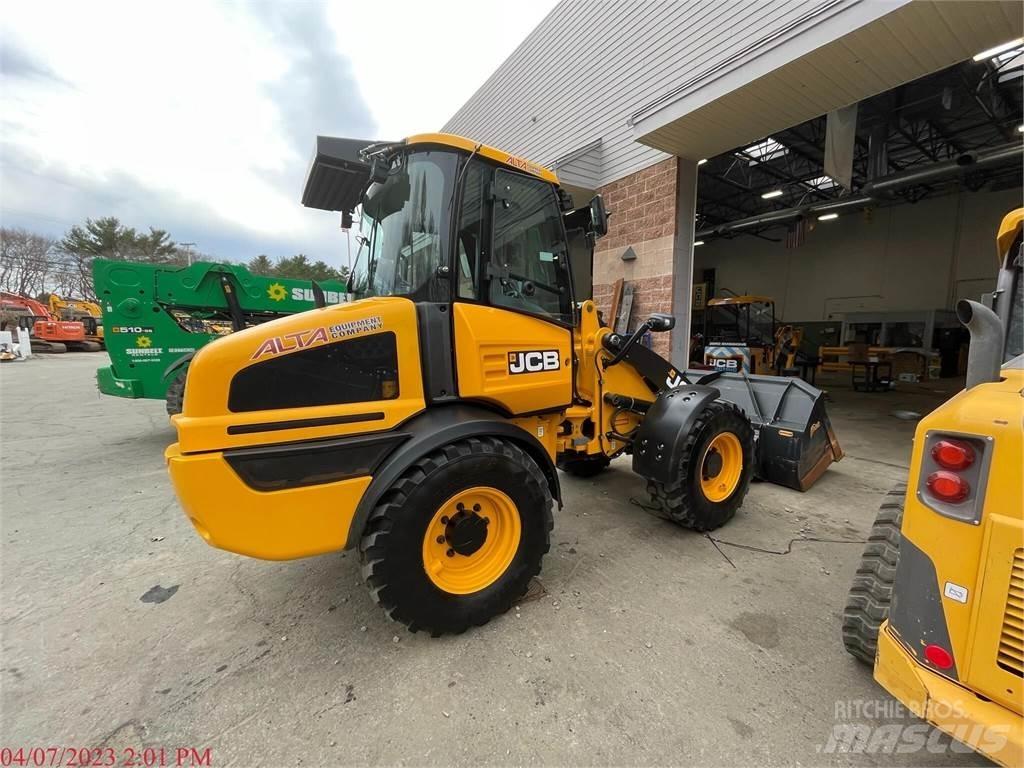 JCB 409 Kolesni nakladalci