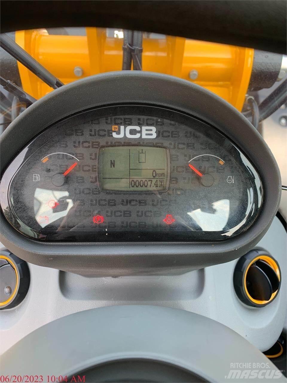 JCB 409 Kolesni nakladalci