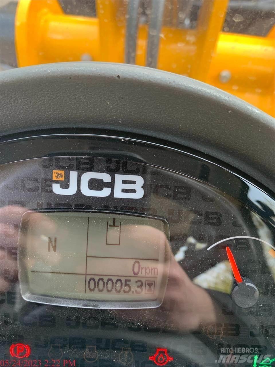 JCB 409 Kolesni nakladalci