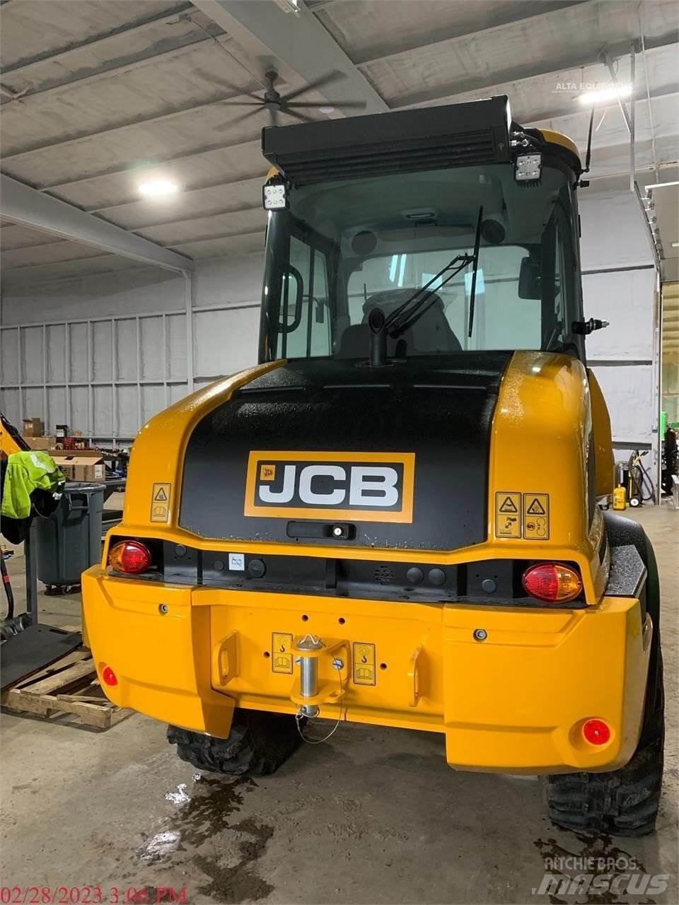 JCB 409 Kolesni nakladalci